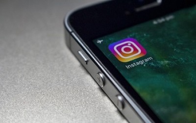 Boost Your Instagram Game with Tomco's AI-Generated Posts