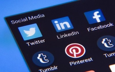 How to Use Tomco AI's Pinterest Post Template to Create Eye-Catching...