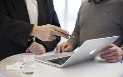 Solve Your Business Challenges with Tomco AI's "Consultant in a Box"...